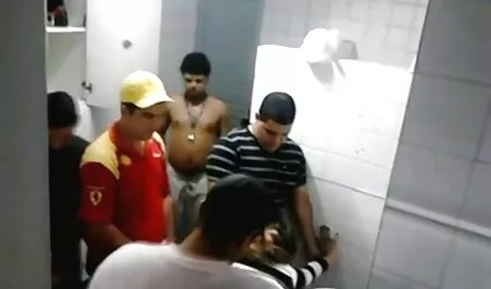 Mẹ quyến rũ bạn trai hàng xóm và trao thân phim sec tuyen chon cho anh ta trên giường