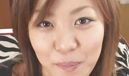 Làm tình trên phim sec co trang hay sàn với một con chó cái trong vớ