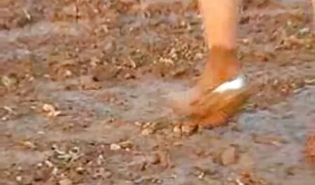 Khi tôi một mình tự làm tình với một sec hay moi dương vật giả