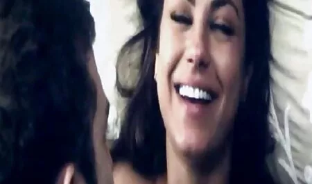 Sinh viên vuốt ve âm đạo trong phin séc hay khi các chàng trai đang trong quân đội
