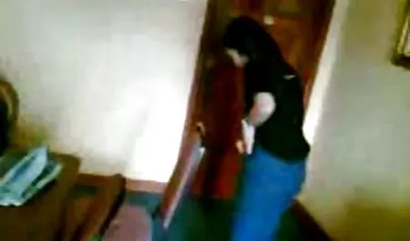 Amanda đi tiểu phim sec 2019 trong hộp đêm